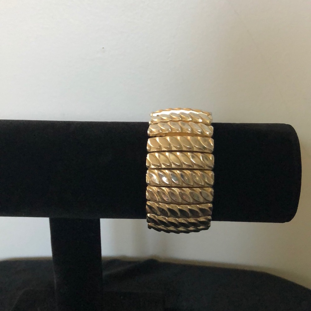 Vintage MONET stretch Bracelet